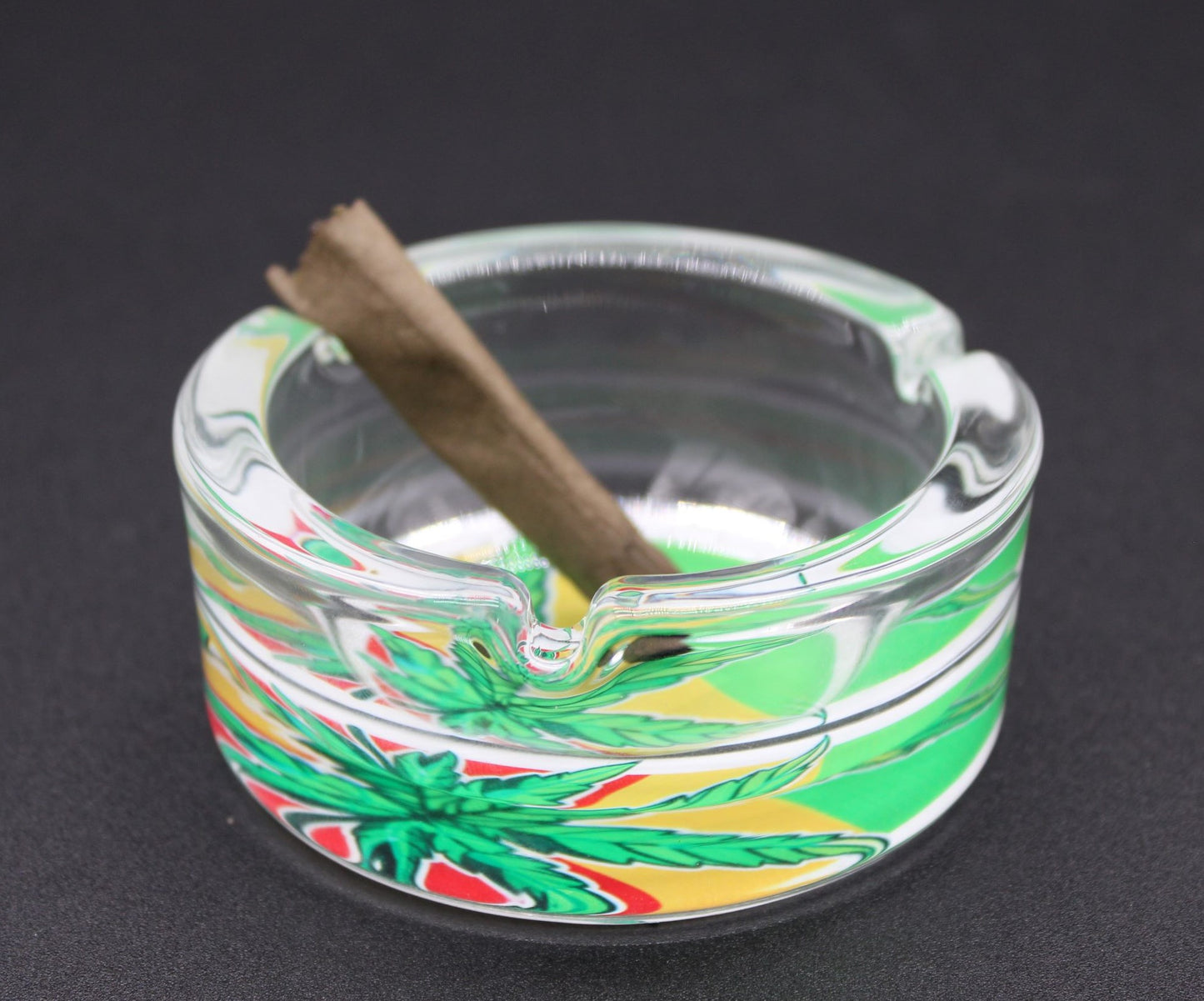 ROUND GREEN LEAF RASTA ASH TRAY