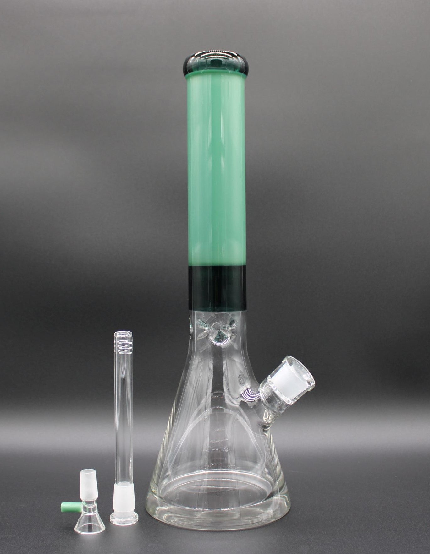 16 INCH EMERALD CLOVER ENCALLMO SUPER THICK BEAKER