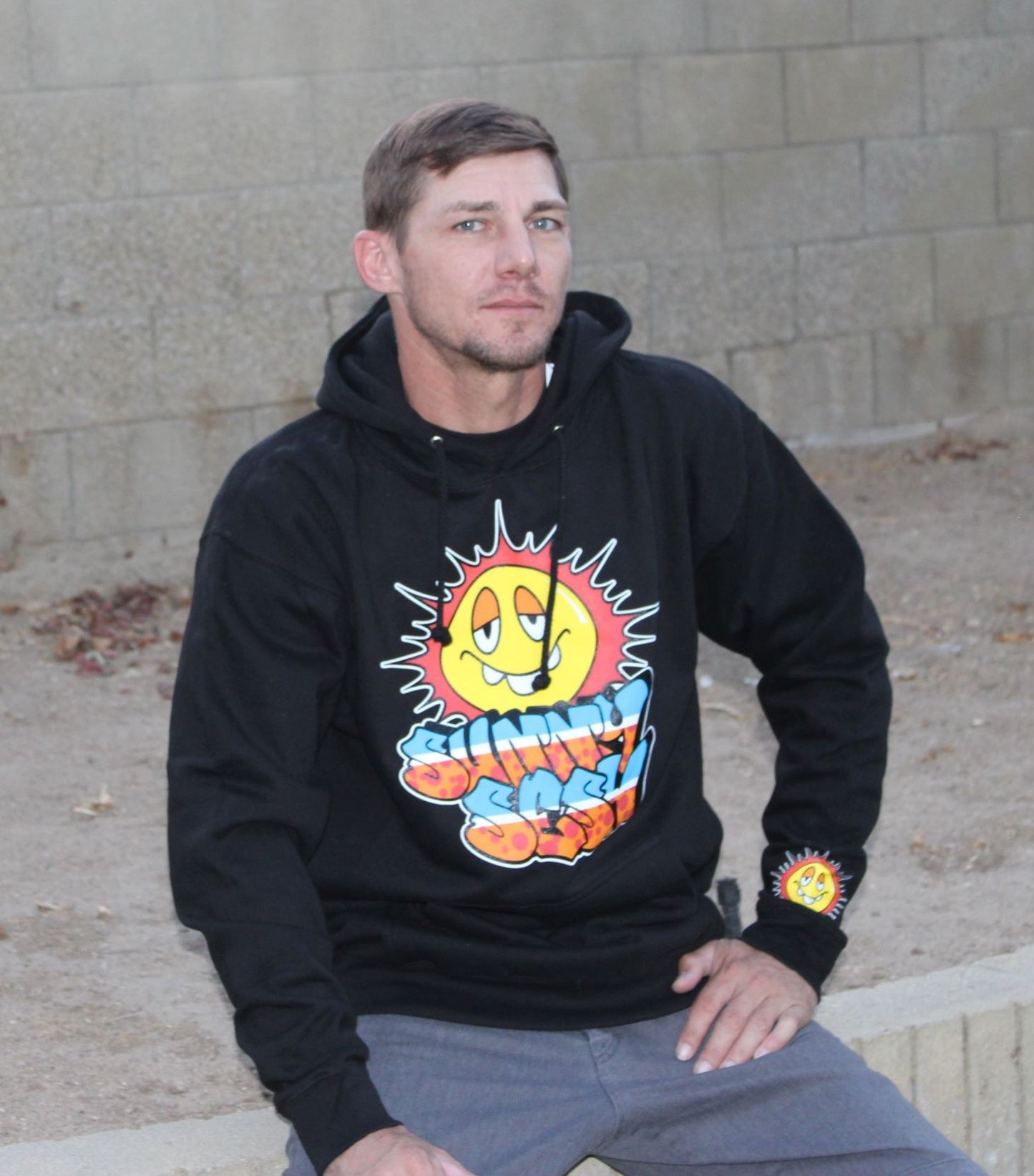 SUNNY SESH HOODIE / BLACK